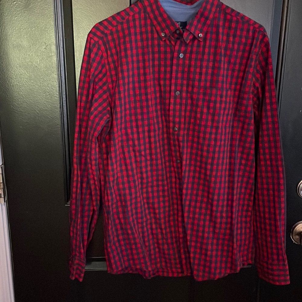 Long sleeve button-down collared shirt size medium